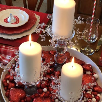 Valentine’s Day – Red and White Valentine’s Day Tablescape