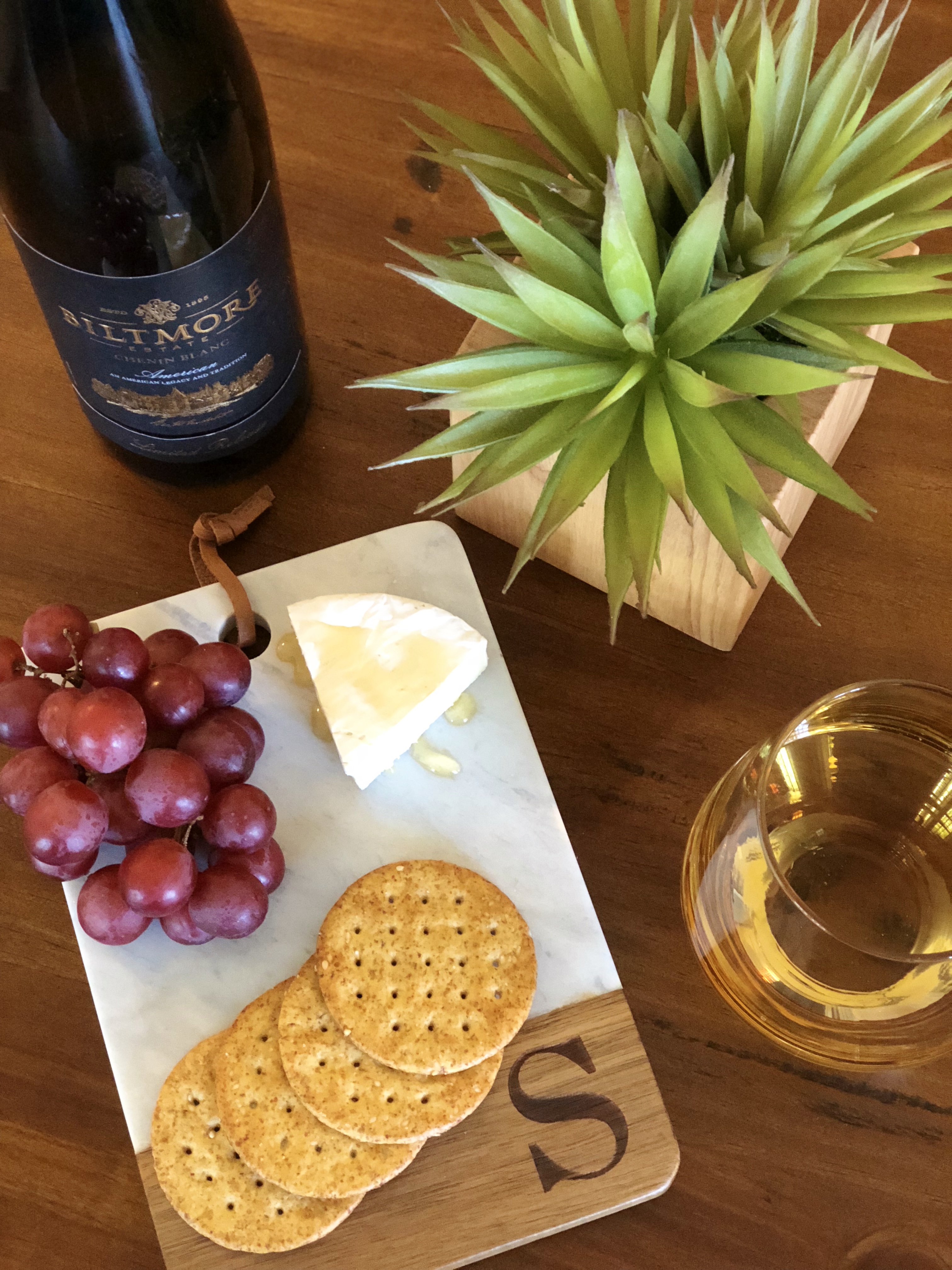 Loving This Thursday – Monogrammed Cheese Board