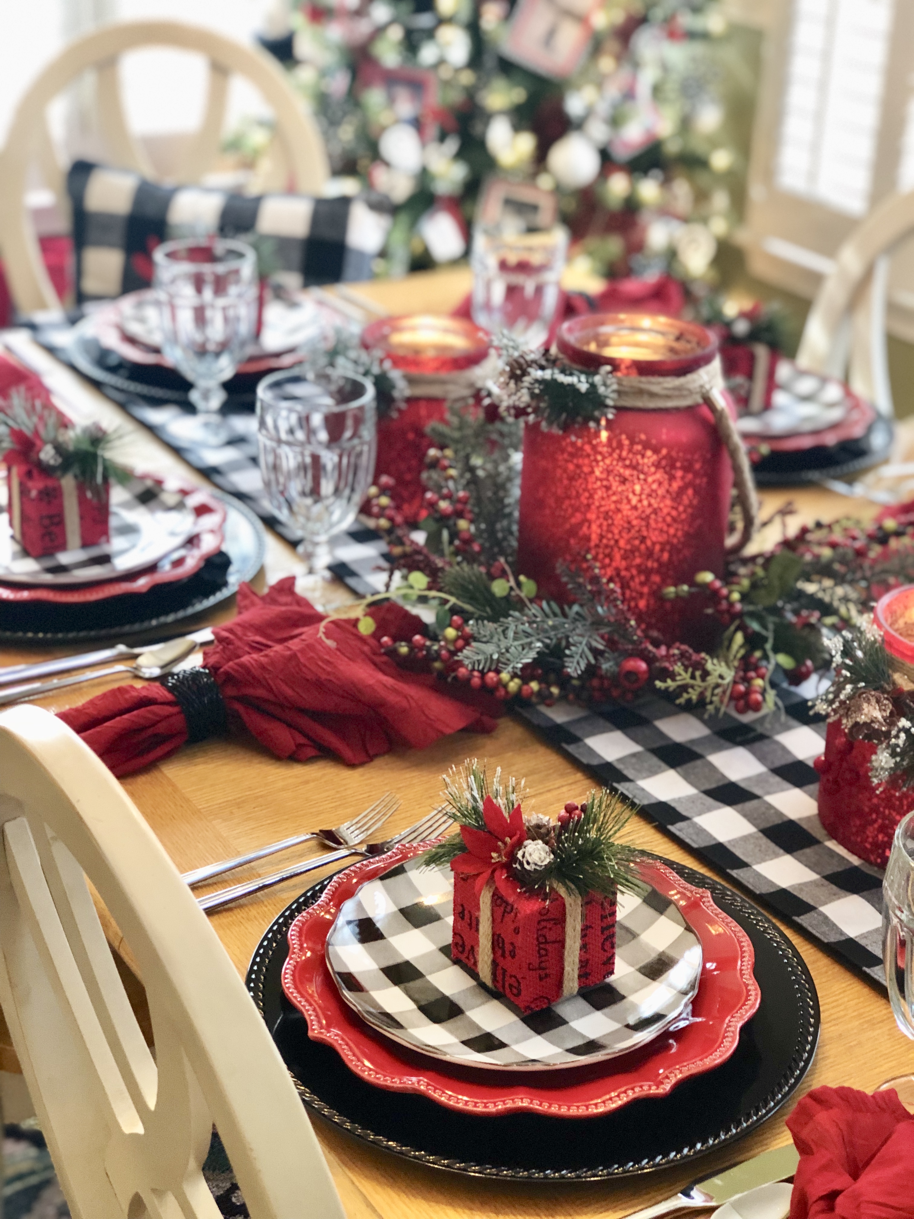 Let it Snow, Let it Snow, Let it Snow!  – Black and Red Tablescape